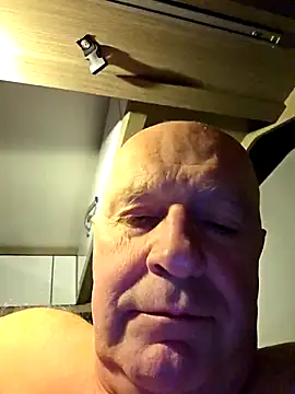 rudy-kralik online show from February 2026 07:15:01 AM