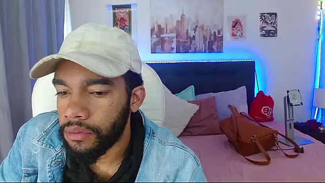 andresnoir  online show from December 2025 01:52:02 PM