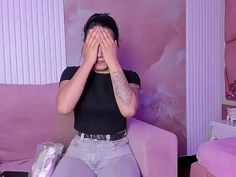 Gisell Squirt  online show from April 2026 01:52:01 PM