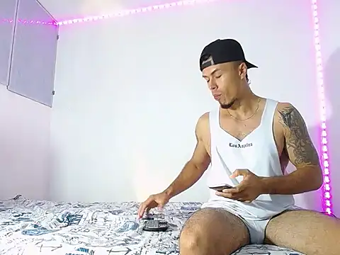 Snapshot of Rurik_Jones chatting on February 2026 10:06:01 PM Rurik Jones online show from February 2026 10:06:01 PM