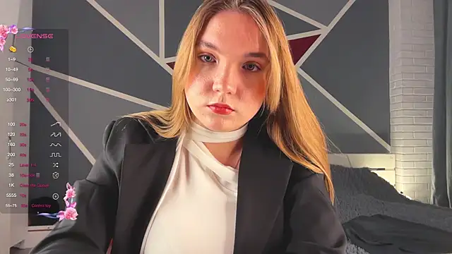 RebeccaEglitis online show from December 2025 04:33:01 PM