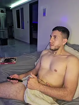 Alessfuck friends online show from April 2026 03:51:01 AM