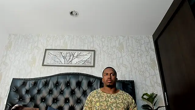 Snapshot of DenzelRios chatting on April 2026 03:46:01 AM DenzelRios online show from April 2026 03:46:01 AM