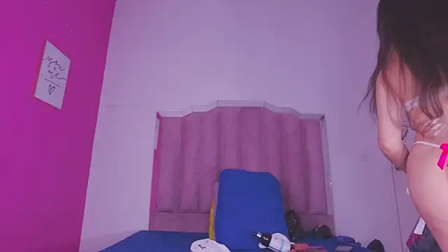 lilylovely  online show from November 2025 07:14:01 PM