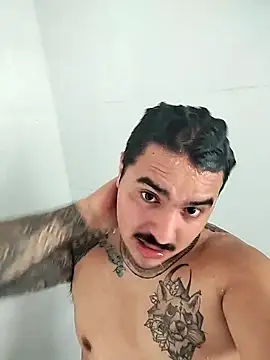 Snapshot of Peter2824 chatting on October 2025 01:44:01 PM Peter2824 online show from October 2025 01:44:01 PM