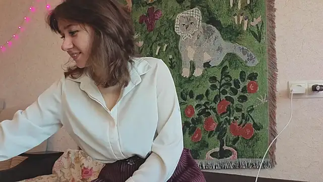 MiaLovelyOne online show from April 2026 02:08:01 PM