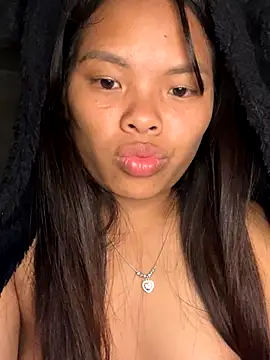 hello-cute online show from December 2025 03:06:01 PM