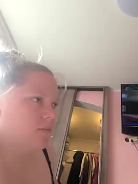 Velvetflamed online show from October 2025 08:04:02 AM
