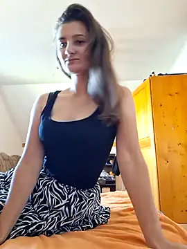 Nika aa online show from October 2025 12:06:02 PM