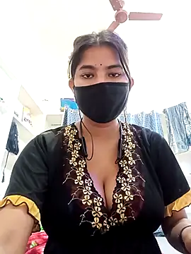 Hot radhaji online show from February 2026 06:26:01 AM