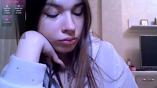 CeyaLier online show from March 2026 06:19:02 PM