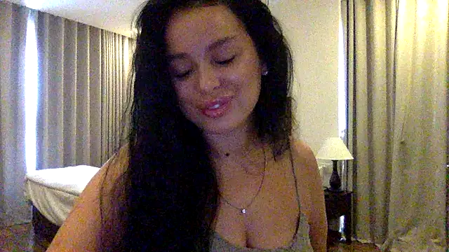 Fayronna online show from February 2026 04:41:02 AM