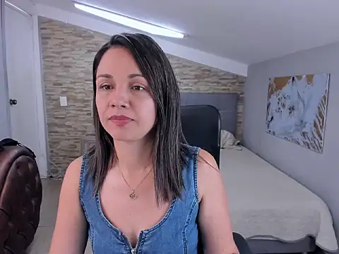 Tatis Corredor online show from October 2025 01:45:02 PM