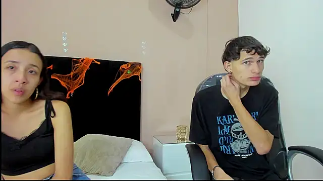 Taylor and exidt online show from October 2025 01:01:02 PM