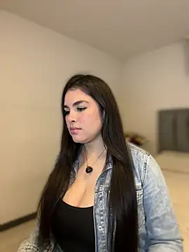 Snapshot of Isabella_LaRue chatting on April 2026 12:02:02 AM Isabella LaRue online show from April 2026 12:02:02 AM
