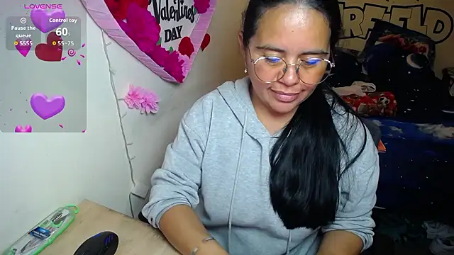 Miss  kendra  online show from March 2026 01:05:02 AM