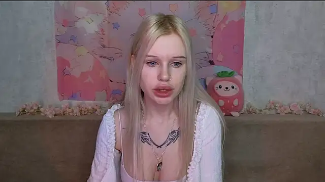 Snapshot of HoneyGold_ chatting on January 2026 04:29:01 AM HoneyGold online show from January 2026 04:29:01 AM