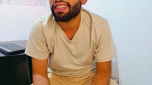 onlymen2025 online show from December 2025 07:53:02 PM