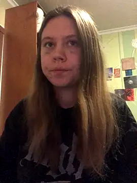 Snapshot of LunaVirelle chatting on October 2025 04:08:01 PM LunaVirelle online show from October 2025 04:08:01 PM