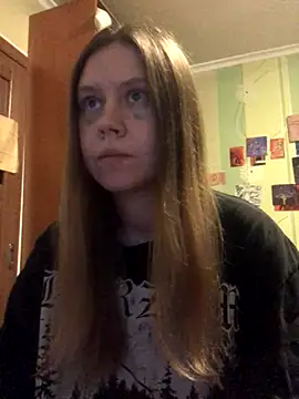 LunaVirelle online show from November 2025 05:25:02 PM