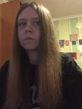 LunaVirelle online show from April 2026 08:33:01 PM