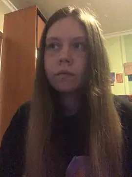 Snapshot of LunaVirelle chatting on July 2026 06:17:01 PM LunaVirelle online show from July 2026 06:17:01 PM