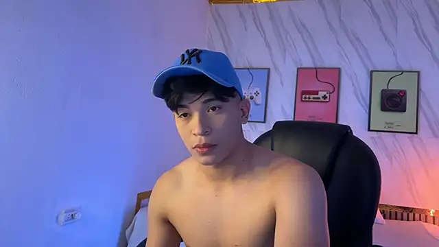 Snapshot of David_Nova chatting on November 2025 11:10:02 AM David Nova online show from November 2025 11:10:02 AM