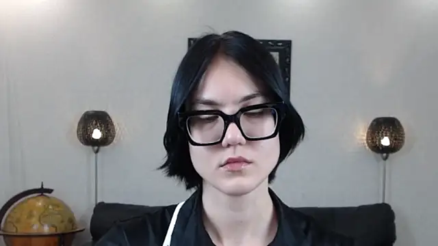 Marie Fitch online show from October 2025 03:56:02 PM