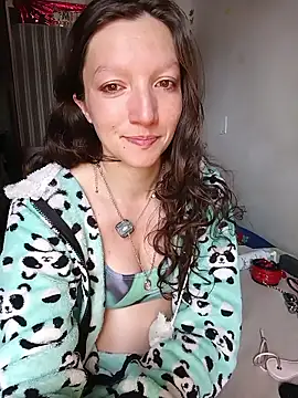 Lucy colee online show from January 2026 05:37:01 PM