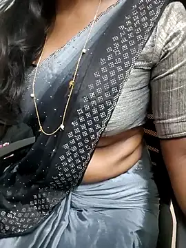 Snapshot of Tamilmallu-duskygirl03 chatting on May 2026 06:22:02 AM Tamilmallu-duskygirl03 online show from May 2026 06:22:02 AM