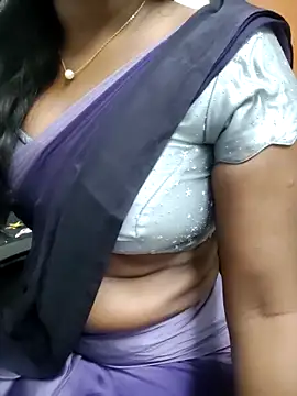 Snapshot of Tamilmallu-duskygirl03 chatting on May 2026 05:04:01 AM Tamilmallu-duskygirl03 online show from May 2026 05:04:01 AM