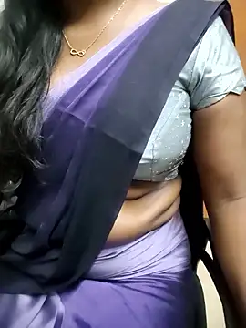 Snapshot of Tamilmallu-duskygirl03 chatting on May 2026 06:09:01 PM Tamilmallu-duskygirl03 online show from May 2026 06:09:01 PM