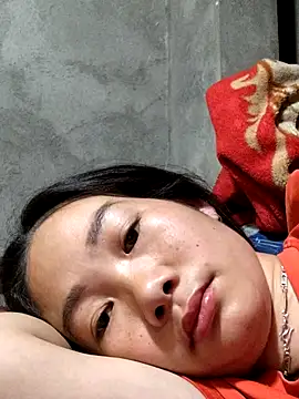 gio-thu online show from March 2026 12:05:01 AM