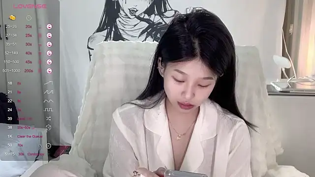 QiQi-779 online show from October 2025 02:24:02 PM