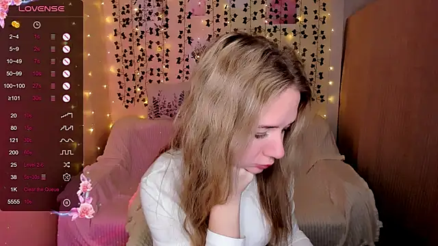 Evaa Braunn online show from November 2025 02:11:01 AM