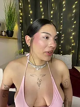 LoraShines online show from July 2026 06:01:02 PM