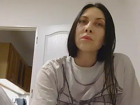 Snapshot of Olivarra chatting on February 2026 07:50:02 PM Olivarra online show from February 2026 07:50:02 PM