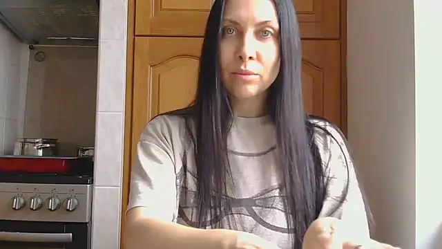 Snapshot of Olivarra chatting on February 2026 10:34:02 AM Olivarra online show from February 2026 10:34:02 AM