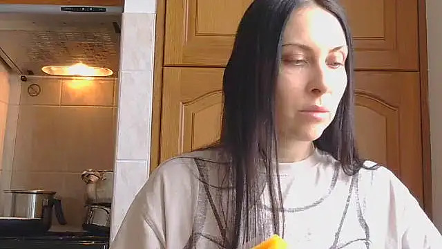 Snapshot of Olivarra chatting on March 2026 08:21:02 AM Olivarra online show from March 2026 08:21:02 AM