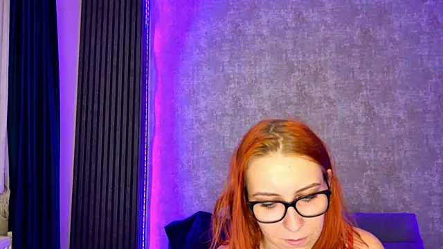 scarleteyes  online show from November 2025 05:09:02 AM