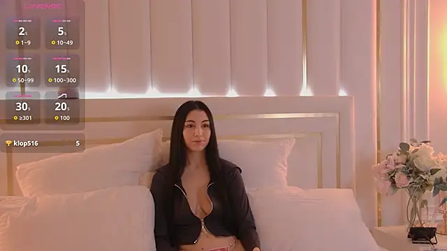 BettyLeen online show from October 2025 03:37:01 AM