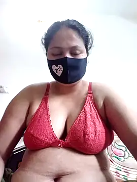 Snapshot of Diana_025 chatting on October 2025 02:11:01 AM Diana 025 online show from October 2025 02:11:01 AM