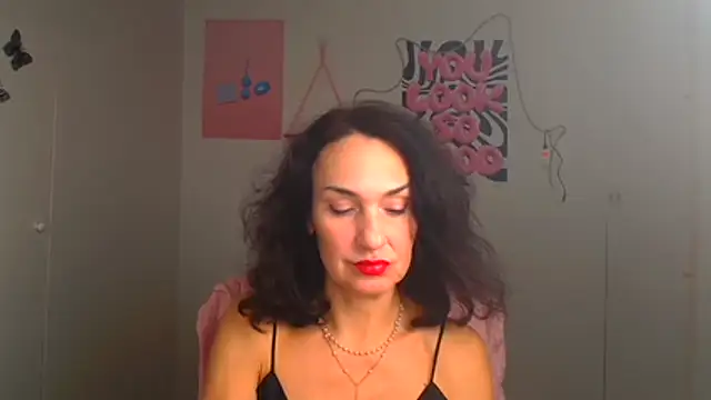 Rosie Rosee online show from March 2026 06:18:02 PM