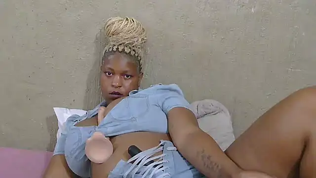 ZuriVixen online show from October 2025 07:49:02 PM