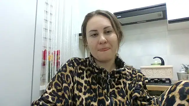 Snapshot of MeadowEyes chatting on April 2026 07:42:01 PM MeadowEyes online show from April 2026 07:42:01 PM