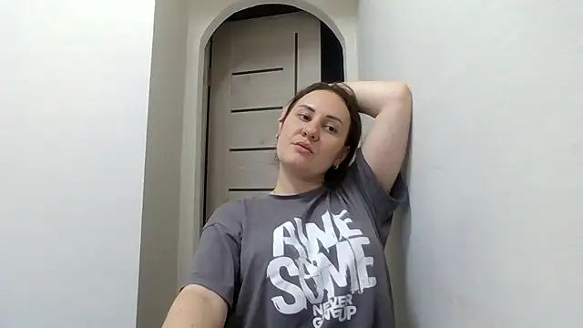 Snapshot of MeadowEyes chatting on July 2026 05:26:02 PM MeadowEyes online show from July 2026 05:26:02 PM