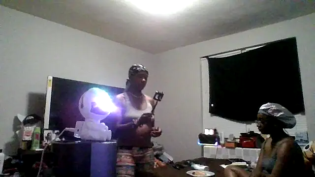 Snapshot of dezzidavill chatting on July 2026 04:31:01 AM dezzidavill online show from July 2026 04:31:01 AM