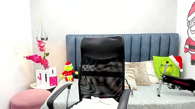 Snapshot of Sasha_Grace chatting on January 2026 08:01:01 PM Sasha Grace online show from January 2026 08:01:01 PM