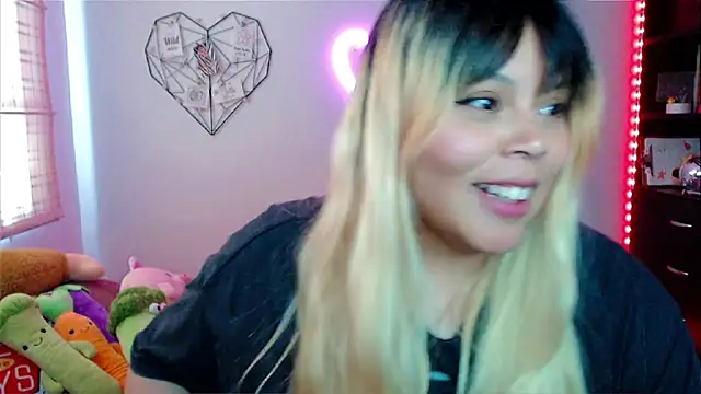 EllieMoonX online show from November 2025 07:46:01 PM