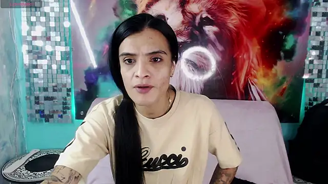 Snapshot of ZAMMIRA chatting on April 2026 11:27:02 AM ZAMMIRA online show from April 2026 11:27:02 AM